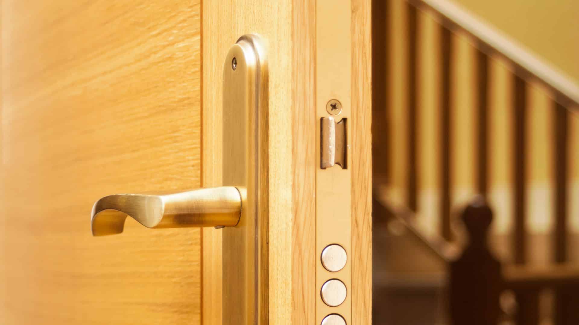 Comment changer de serrure pour sa porte blindée ? les étapes à suivre