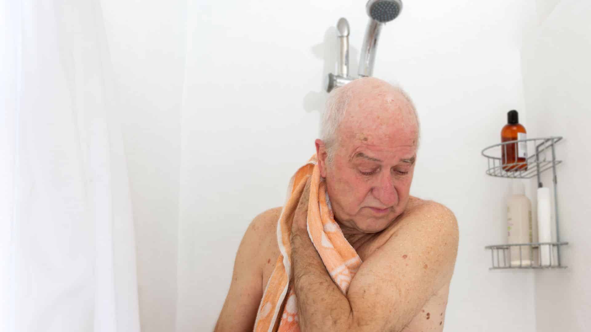 Combien coûte une douche senior ?