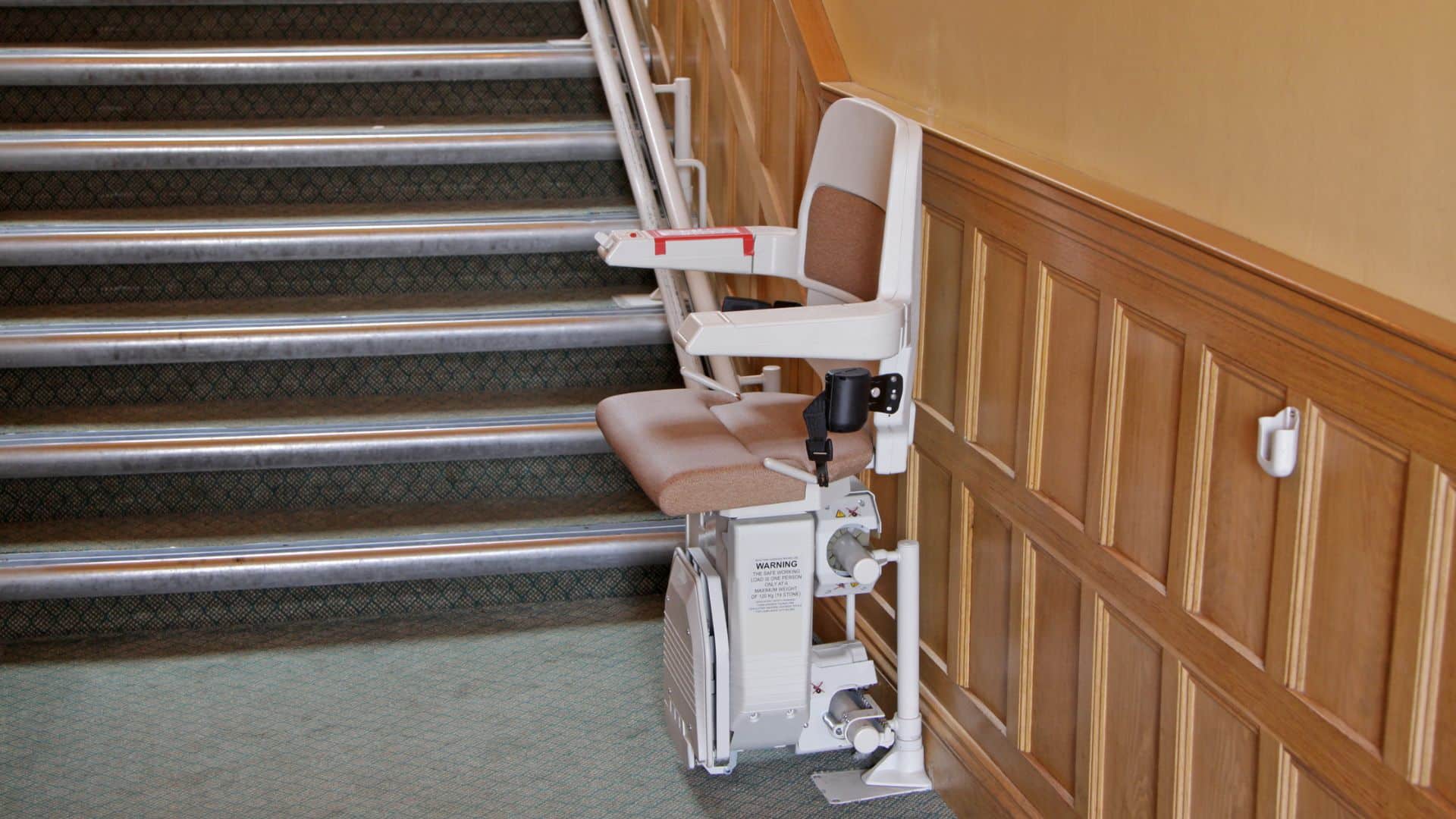 Quel est le prix d’un monte-escalier droit ?