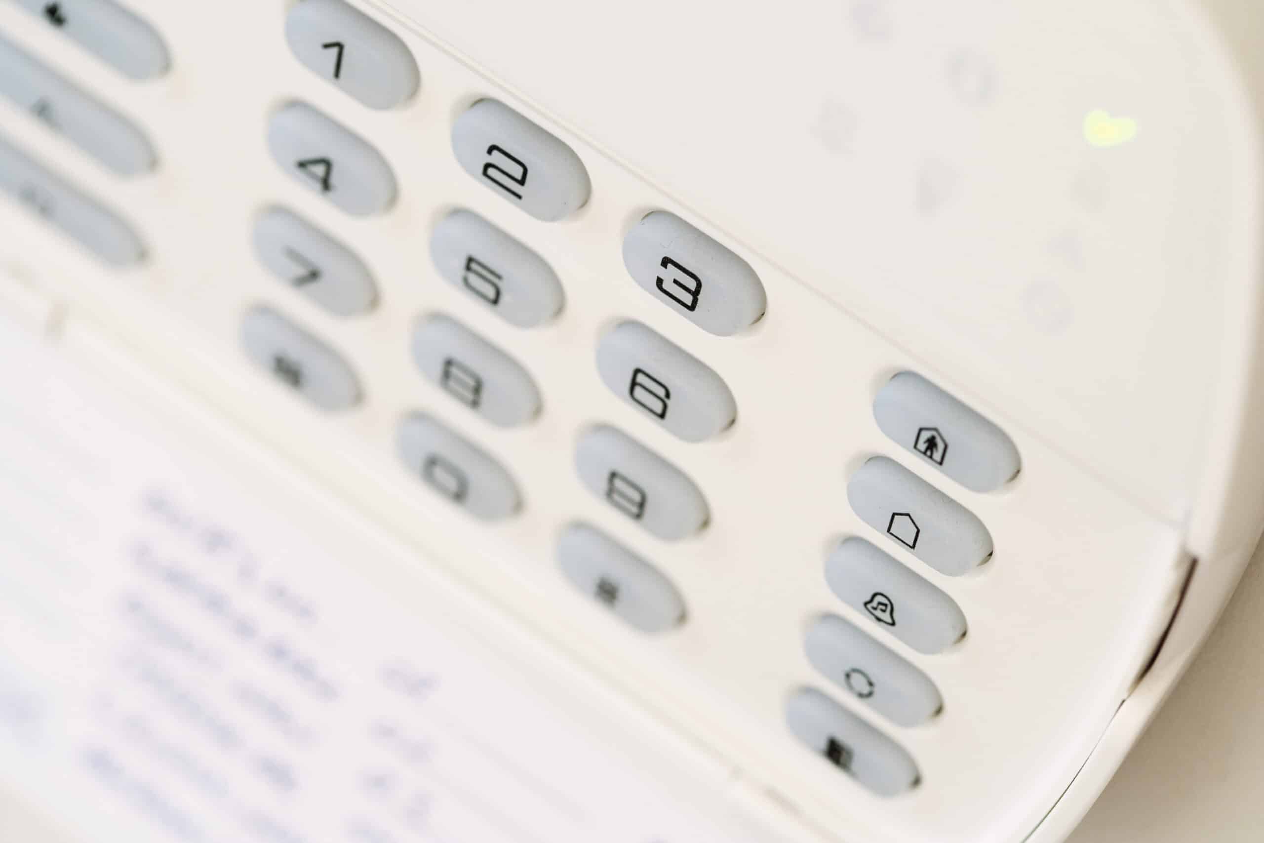 Guide pratique pour ouvrir un boîtier d'alarme Daitem
