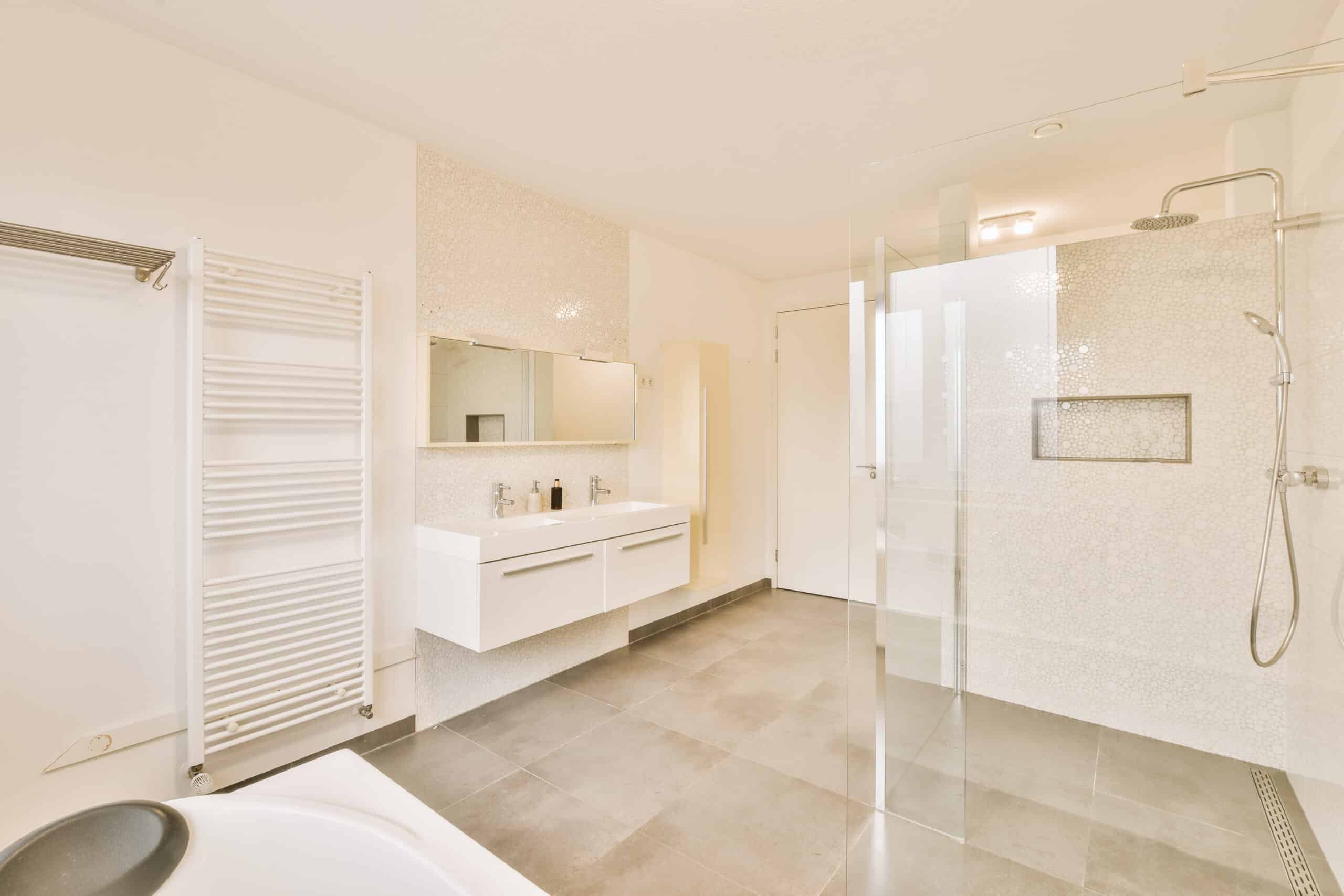 Les avantages de la douche italienne&nbsp;: design et praticité