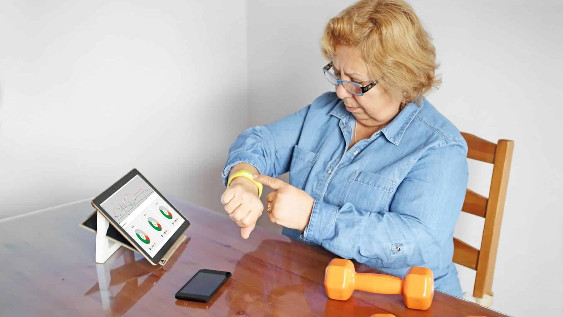Seniors et nouvelles technologies : le guide pour s'y mettre facilement