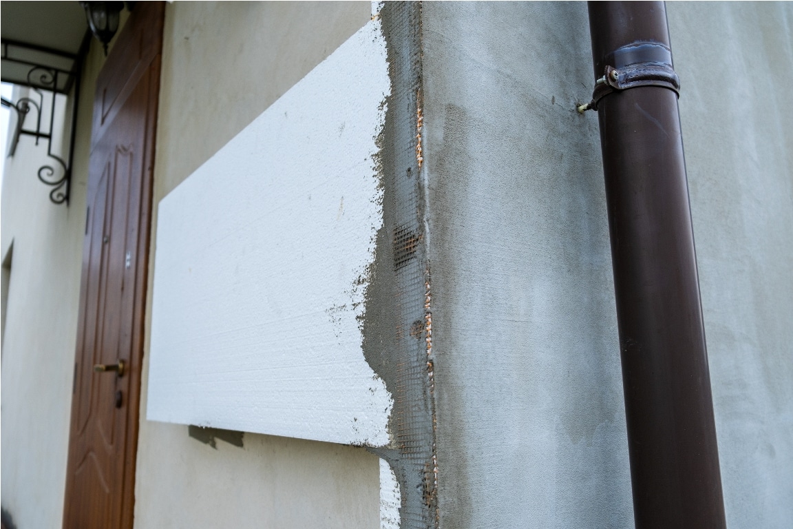 Guide pratique pour isoler un mur extérieur semi enterré de l'humidité