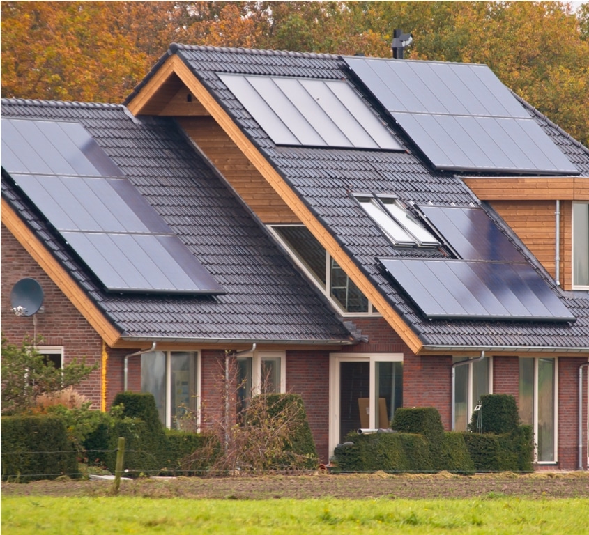 Installer un panneau solaire : conseils pratiques pour une installation réussie