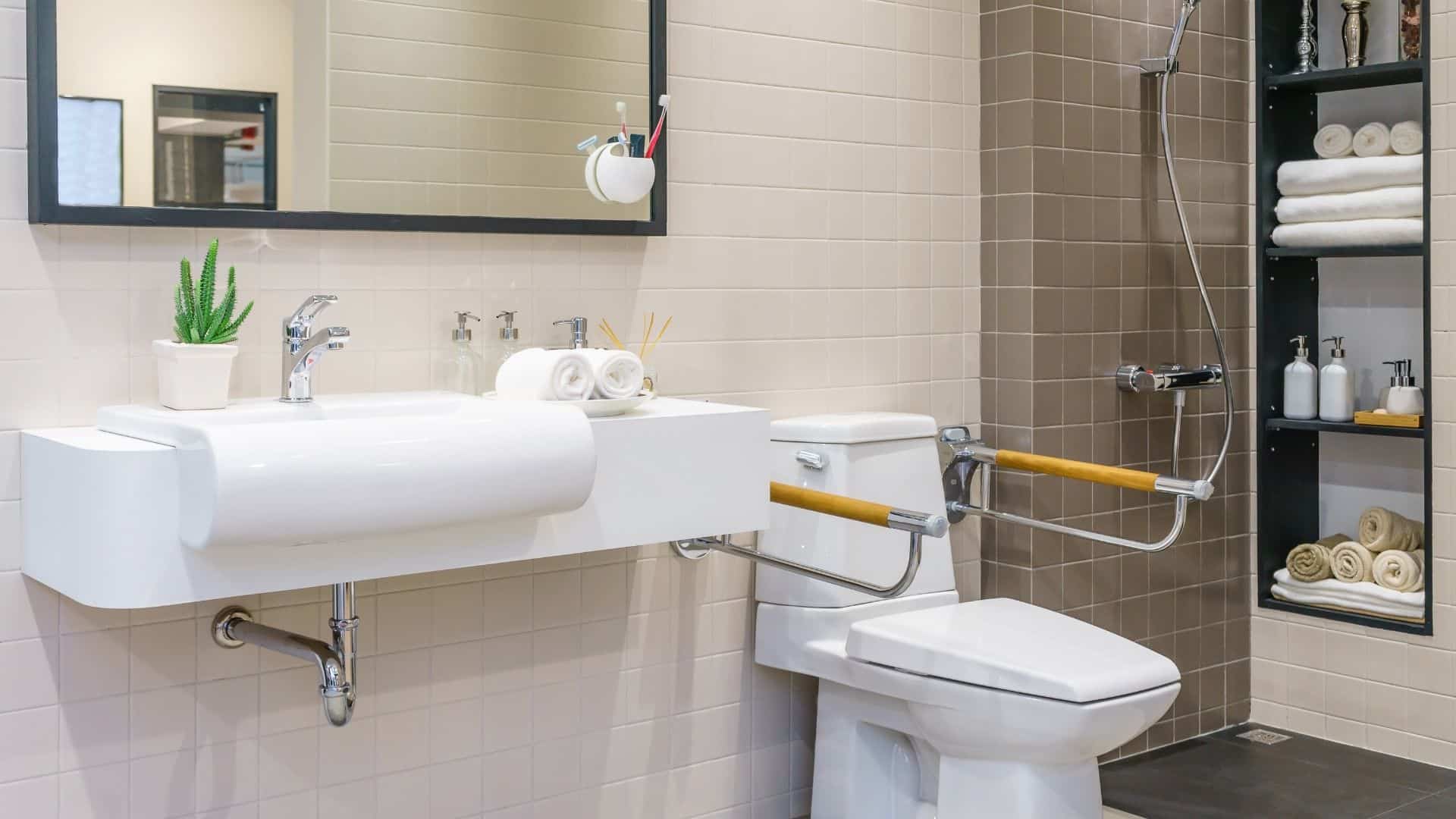 Comment aménager une salle de bain pour senior ?