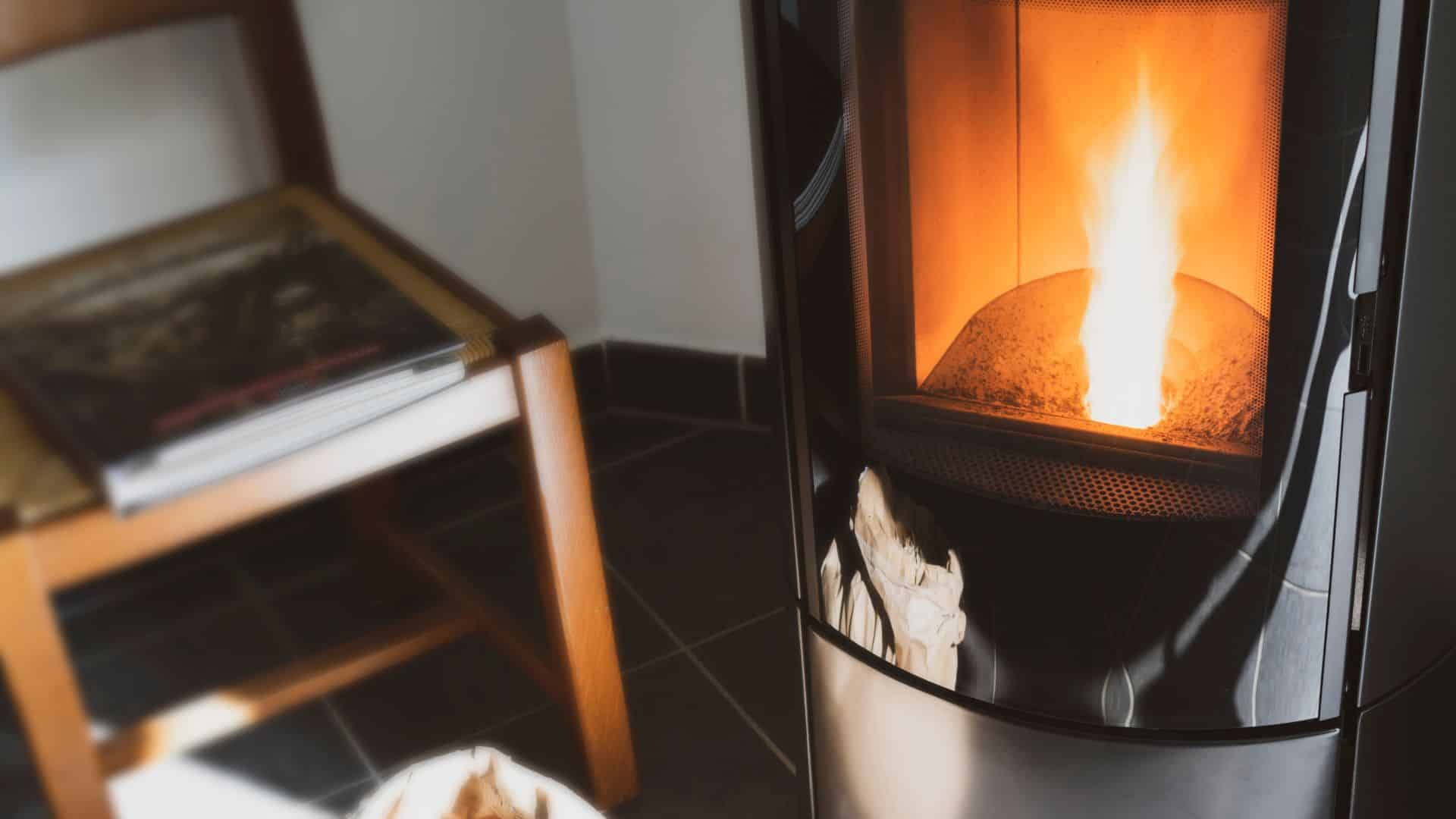 'Poêle à granulés : découvrez cette astuce pour réduire votre consommation d''énergie'