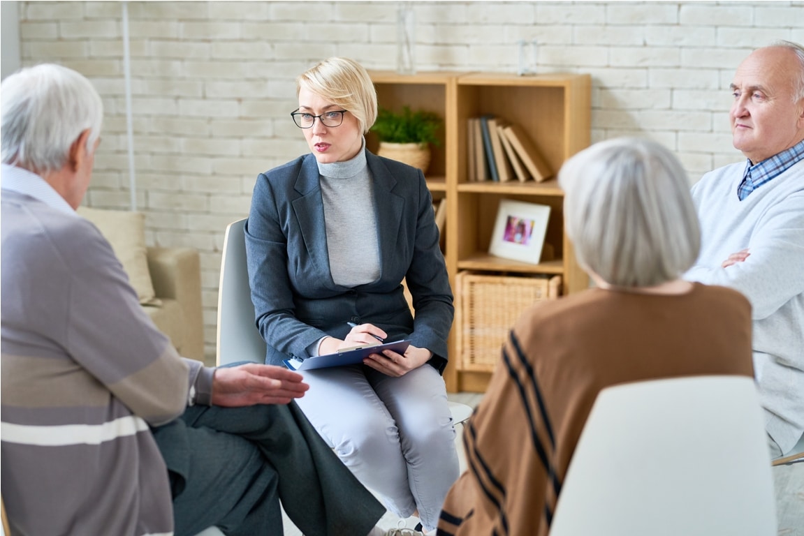 Accompagnement des personnes âgées en EHPAD : une approche bienveillante et personnalisée
