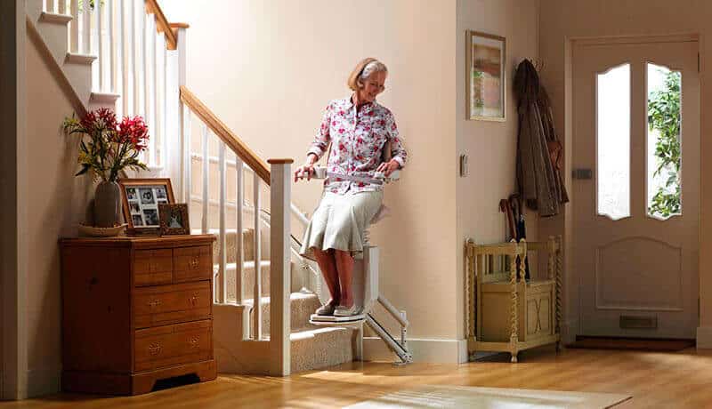 Tout savoir sur le prix d'un monte-escalier Stannah