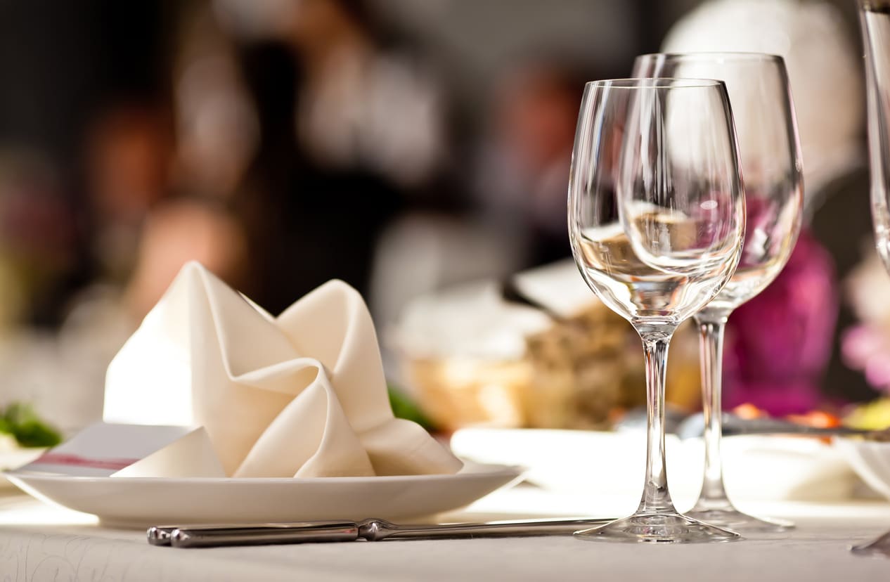 Élégance à table : comment sélectionner des serviettes parfaites ?