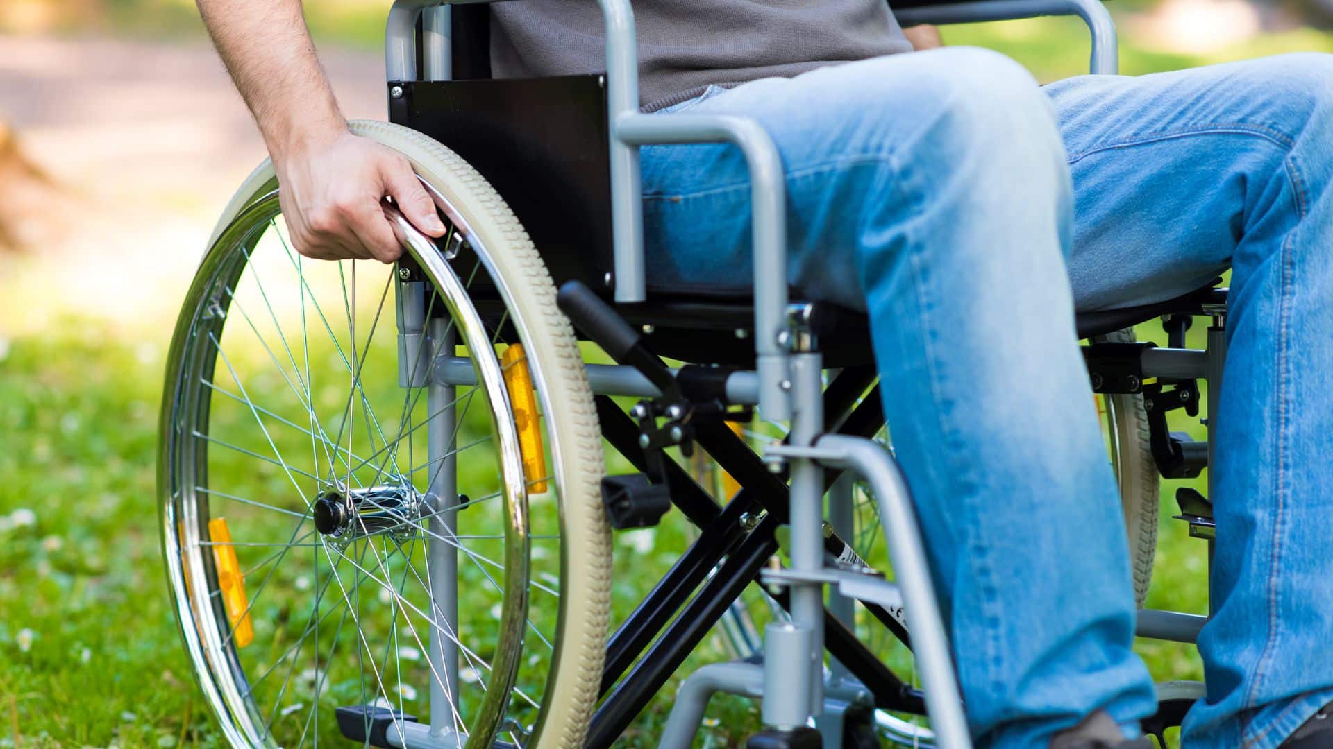 Monte Charge pour Chaise Roulante : Sécurité et Autonomie pour les Seniors