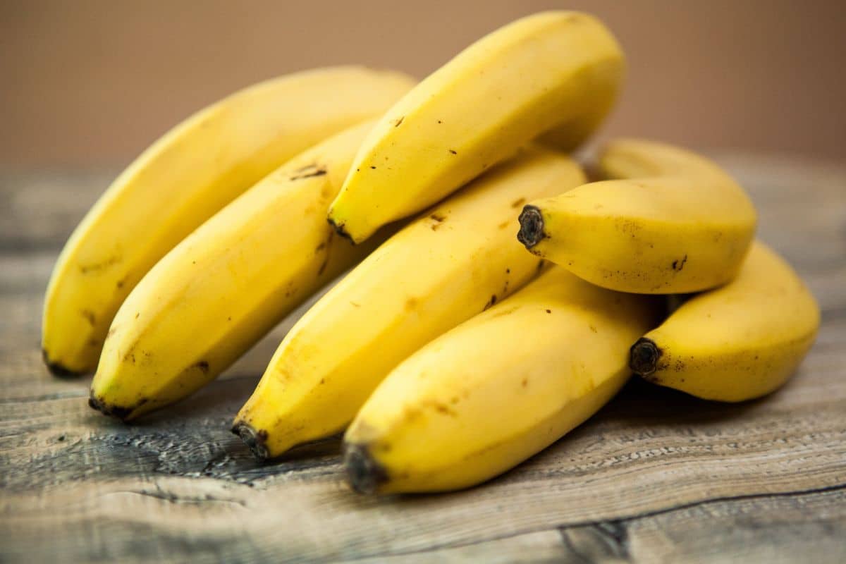 'Fini les bananes qui noircissent trop vite : voici la technique scientifique qui les garde jaunes plus longtemps'