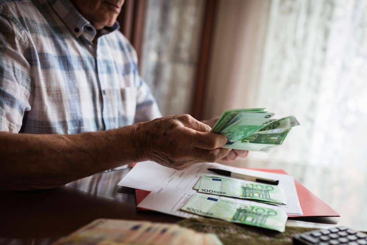 Retraités : il ne vous reste que quelques jours pour profiter de cet avantage fiscal qui allège fortement vos impôts