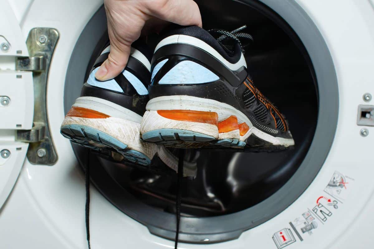 Machine à laver : cette mauvaise habitude détruit vos baskets, mais ce réflexe facile peut tout éviter