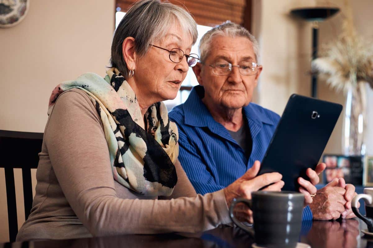 Elle attendait une hausse, mais n’a rien reçu : la revalorisation des retraites 2025 crée une profonde injustice chez certains pensionnés