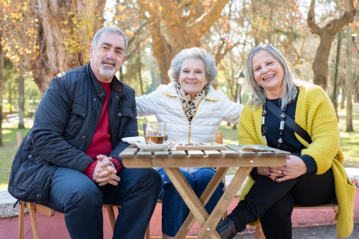 Si vous pouvez encore faire ces 10 choses à 70 ans, votre cerveau et votre corps ont 15 ans de moins que votre âge réel