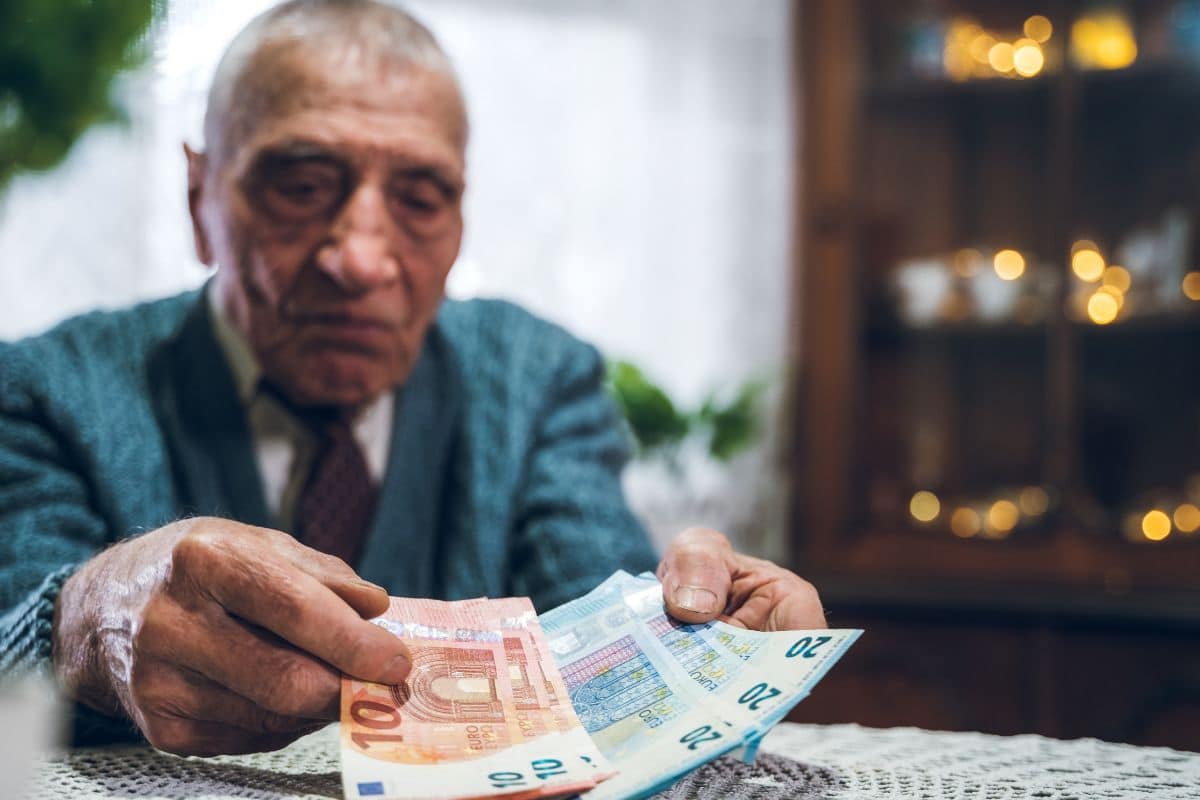 Il prépare sa retraite dès 27 ans : ce que ça lui rapporte aujourd’hui est bien au-delà des prévisions