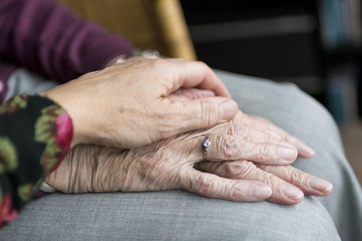 Ce choix financier détruit des retraites entières… des milliers de sexagénaires l’apprennent trop tard