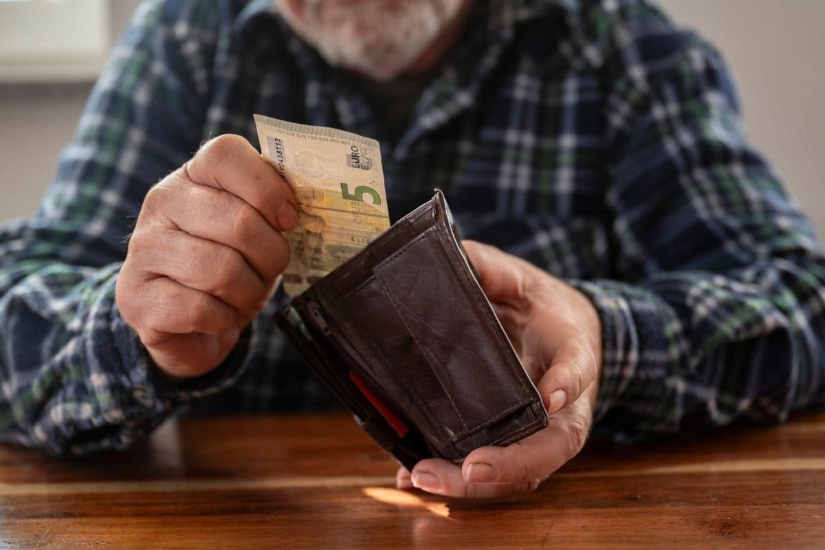 Prime senior : seuls certains Français y auront droit, découvrez si vous êtes concerné par la nouvelle règle