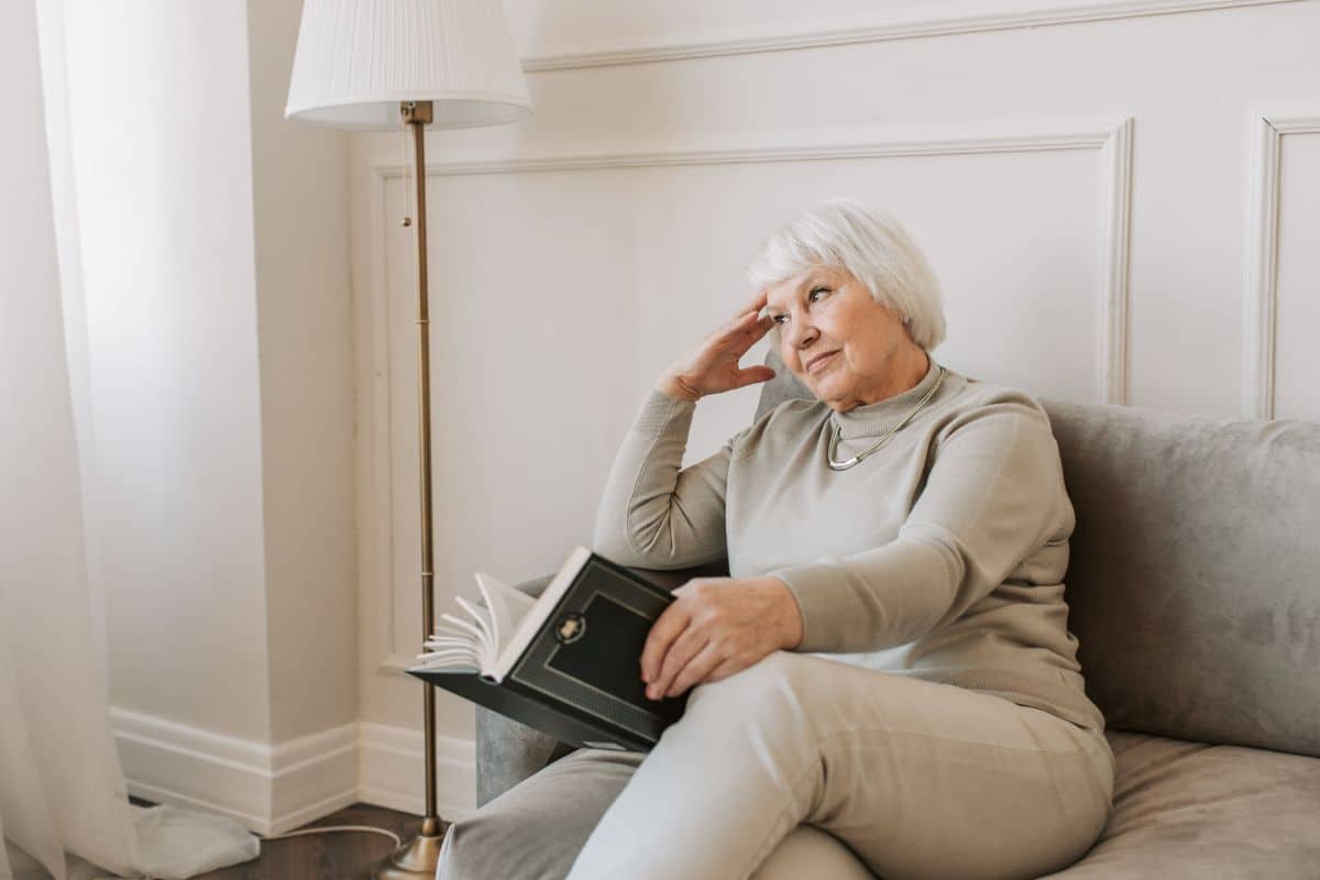 Si vous avez 60 ans ou plus et que vous perdez tout intérêt pour la vie, ces 7 signes sont des appels à l’aide