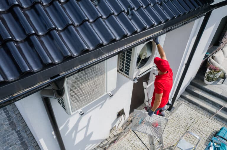 residential air condition outdoor units servicing