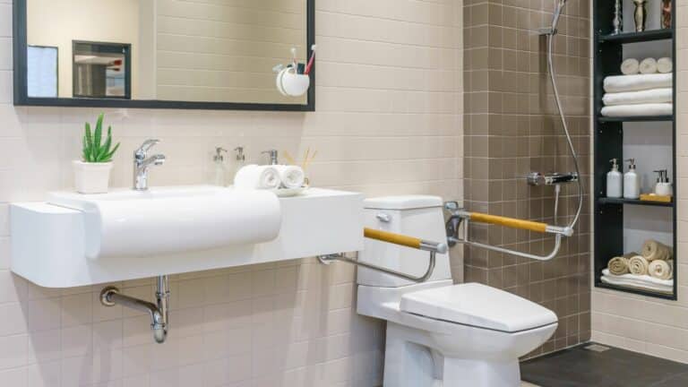 salle de bain senior