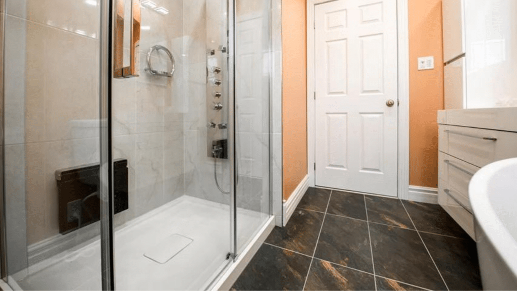 Aménager sa douche senior soi-même